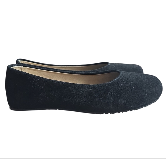 Manitobah Mukluks Shoes - MANITOBAH MUKLUKS Black Suede Ballet Flats US 9 Like-New